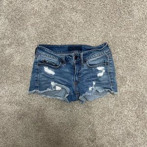 aeropostale ‘shorty’ jean shorts size 000